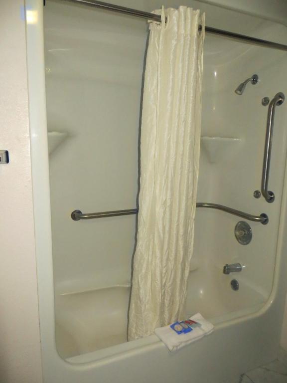 Hollywood Inn & Suites Gurnee Ngoại thất bức ảnh